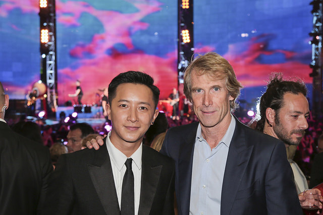 Han Geng and Michael Bay