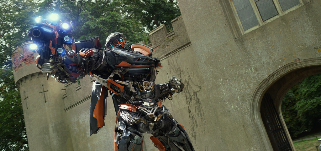 TRANSFORMERS: THE LAST KNIGHT